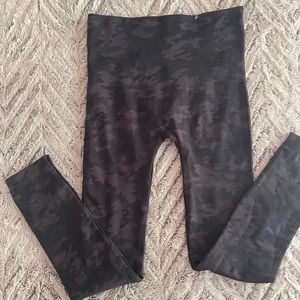 SPANX camo leggings- NWOT